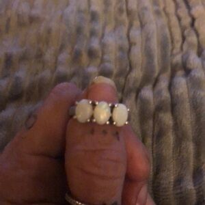 Women’s sterling silver opal ring size 6.5